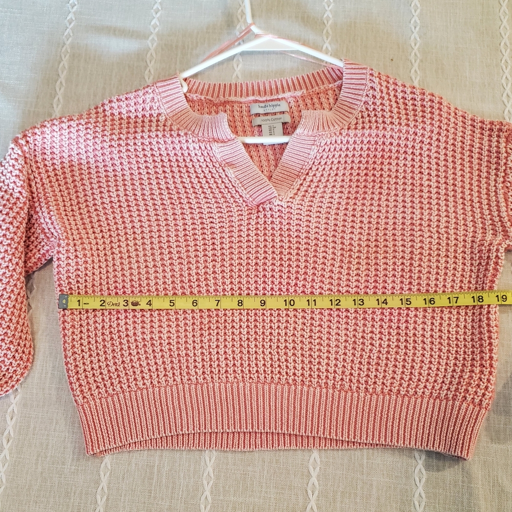 Light Pink Cable Knit Cropped V-neck sweater - Picture 4 of 5